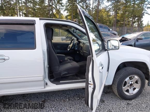 ✅ 2012 Chevrolet Colorado 1LT • VIN: 1GCDSCFE8C8102040 • Лот: 43449212. Опубликован ранее на IAAI с пробегом 173 294 миль. Бесплатный доступ к архиву аукционных продаж из США и подробный отчёт об истории автомобиля на DreamBid. Изображение 5.