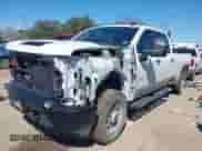 2022 Chevrolet Silverado 2500HD Work Truck с VIN 1GC1WLE70NF238896, выставлен на аукционе IAAI как лот 41698175 с пробегом 3 873 миль миль и . История ставок и продаж доступна на DreamBid. Изображение 18.