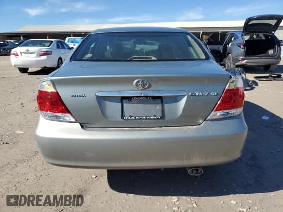 ✅ 2005 Toyota Camry XLE • VIN: 4T1BE30K85U623973 • Лот: 91447705. Опубликован ранее на Copart с пробегом 87 109 миль. Бесплатный доступ к архиву аукционных продаж из США и подробный отчёт об истории автомобиля на DreamBid. Изображение 6.