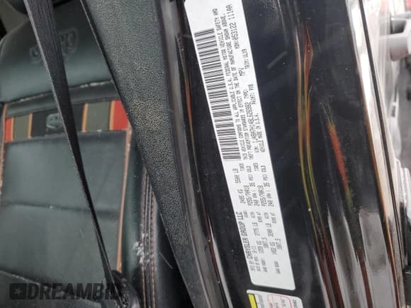 ✅ 2011 Jeep Wrangler Unlimited 70th Anniversary • VIN: 1J4BA7H14BL626982 • Лот: 45521965. Опубликован ранее на Copart с пробегом 118 288 миль. Бесплатный доступ к архиву аукционных продаж из США и подробный отчёт об истории автомобиля на DreamBid. Изображение 13.