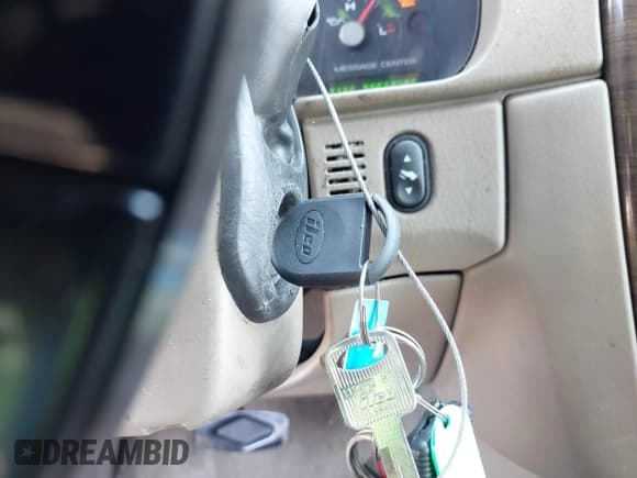 ✅ 2005 Ford Explorer Eddie Bauer • VIN: 1FMZU64W85ZA54450 • Lot: 43174280. Wystawiony na IAAI z przebiegiem 206 009 mil. Bezpłatny archiwum sprzedaży aukcyjnych z USA i szczegółowy raport historii pojazdu na DreamBid. Zdjęcie 11.