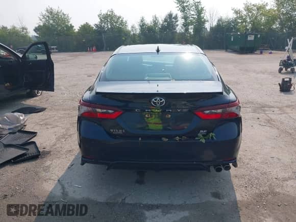 2021 Toyota Camry SE with VIN 4T1T11BKXMU042040, listed as a IAAI auction lot 42879951 with 35,130 mi miles and . Bid and sale history available at DreamBid. Image 16.