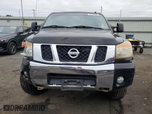 ✅ 2011 Nissan Titan S • VIN: 1N6AA0EC0BN310480 • Lot: 69338235. Wystawiony na Copart z przebiegiem 169 104 mil. Bezpłatny archiwum sprzedaży aukcyjnych z USA i szczegółowy raport historii pojazdu na DreamBid. Zdjęcie 5.