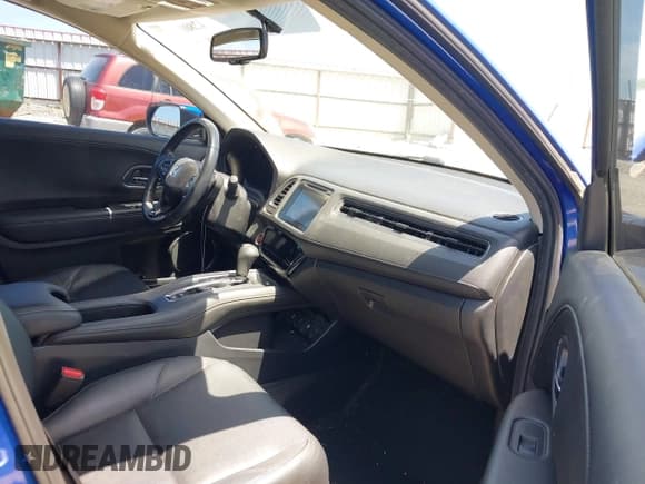 ✅ 2018 Honda HR-V EX-L • VIN: 3CZRU5H70JM703407 • Lot: 42801158. Wystawiony na IAAI z przebiegiem 79 945 mil. Bezpłatny archiwum sprzedaży aukcyjnych z USA i szczegółowy raport historii pojazdu na DreamBid. Zdjęcie 5.