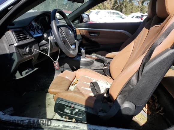 ✅ 2017 BMW 4 Series 430i xDrive • VIN: WBA4U9C53H5D44549 • Лот: 84069064. Опубликован ранее на Copart с пробегом Не указан. Бесплатный доступ к архиву аукционных продаж из США и подробный отчёт об истории автомобиля на DreamBid. Изображение 7.