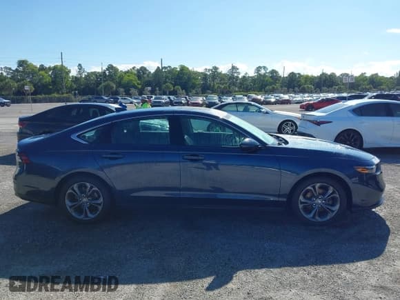 ✅ 2024 Honda Accord EX • VIN: 1HGCY1F37RA040677 • Лот: 43572959. Опубликован ранее на IAAI с пробегом 21 245 миль. Бесплатный доступ к архиву аукционных продаж из США и подробный отчёт об истории автомобиля на DreamBid. Изображение 13.