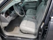 ✅ 2002 Lincoln Town Car Executive • VIN: 1LNHM81W32Y606076 • Lot: 58330275. Wystawiony na Copart z przebiegiem 96 029 mil. Bezpłatny archiwum sprzedaży aukcyjnych z USA i szczegółowy raport historii pojazdu na DreamBid. Zdjęcie 7.