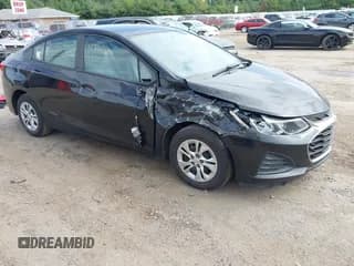 ✅ 2019 Chevrolet Cruze LS • VIN: 1G1BC5SM9K7107502 • Lot: 43186186. Listed on IAAI with 172,420 mi. Free auction sales archive from the USA and detailed vehicle history report at DreamBid. Image 1.