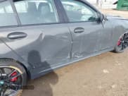 ✅ 2024 BMW 3 Series M340i xDrive • VIN: 3MW49FF00R8D98781 • Lot: 41647711. Wystawiony na IAAI z przebiegiem 8 662 mil. Bezpłatny archiwum sprzedaży aukcyjnych z USA i szczegółowy raport historii pojazdu na DreamBid. Zdjęcie 18.