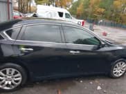 ✅ 2017 Nissan Altima S • VIN: 1N4AL3APXHC121885 • Lot: 43595340. Wystawiony na IAAI z przebiegiem 129 327 mil. Bezpłatny archiwum sprzedaży aukcyjnych z USA i szczegółowy raport historii pojazdu na DreamBid. Zdjęcie 13.