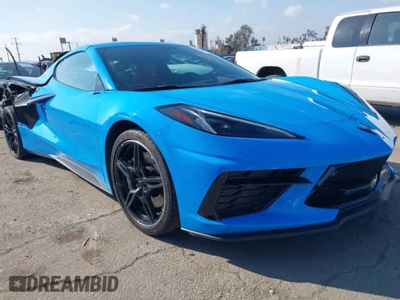 2021 Chevrolet Corvette 2LT z VIN 1G1YB2D44M5101758, wystawiony jako IAAI lot #41381304 z przebiegiem 11 843 mil mil oraz . Historia ofert i sprzedaży dostępna na DreamBid. Obrazek 1.