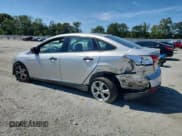 ✅ 2017 Ford Focus S • VIN: 1FADP3E22HL297667 • Lot: 80339905. Wystawiony na Copart z przebiegiem 127 987 mil. Bezpłatny archiwum sprzedaży aukcyjnych z USA i szczegółowy raport historii pojazdu na DreamBid. Zdjęcie 2.