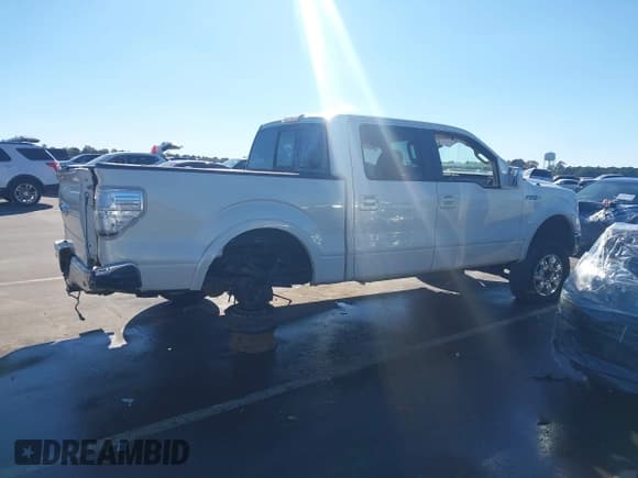 ✅ 2009 Ford F-150 XL • VIN: 1FTPW14V89KC92121 • Лот: 43599276. Опубликован ранее на IAAI с пробегом 205 573 миль. Бесплатный доступ к архиву аукционных продаж из США и подробный отчёт об истории автомобиля на DreamBid. Изображение 13.