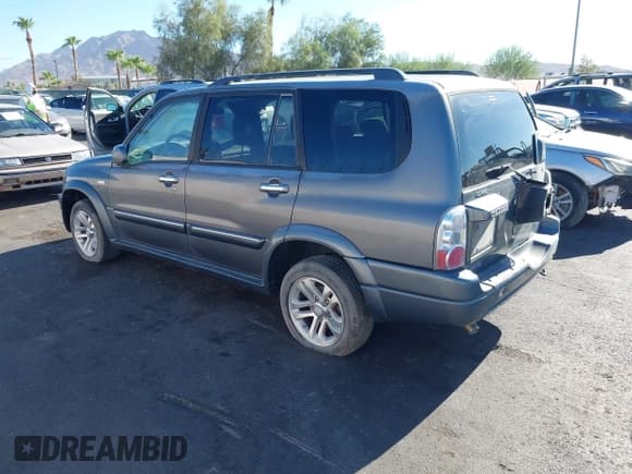 ✅ 2005 Suzuki XL7 LX • VIN: JS3TY92V554101569 • Лот: 42991389. Опубликован ранее на IAAI с пробегом 150 083 миль. Бесплатный доступ к архиву аукционных продаж из США и подробный отчёт об истории автомобиля на DreamBid. Изображение 3.