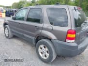 ✅ 2006 Ford Escape XLT • VIN: 1FMYU93196KA96476 • Lot: 42205362. Listed on IAAI with 272,296 mi. Free auction sales archive from the USA and detailed vehicle history report at DreamBid. Image 3.