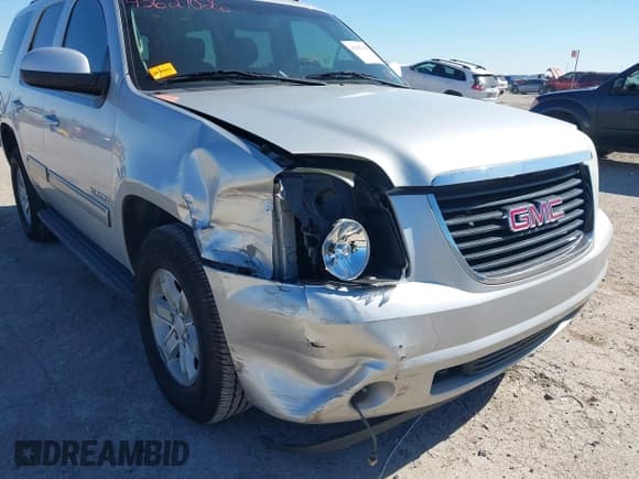 ✅ 2011 GMC Yukon SLE • VIN: 1GKS1AE06BR242413 • Lot: 43627026. Wystawiony na IAAI z przebiegiem 128 115 mil. Bezpłatny archiwum sprzedaży aukcyjnych z USA i szczegółowy raport historii pojazdu na DreamBid. Zdjęcie 6.