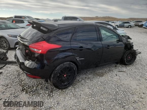 ✅ 2017 Ford Focus ST • VIN: 1FADP3L97HL319565 • Lot: 80205655. Listed on Copart with 70,941 mi. Free auction sales archive from the USA and detailed vehicle history report at DreamBid. Image 3.