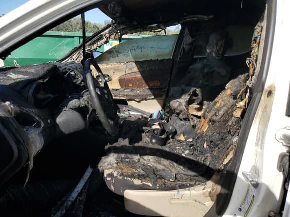 ✅ 2011 Dodge Avenger Express • VIN: 1B3BD4FBXBN501577 • Лот: 79177214. Опубликован ранее на Copart с пробегом Не указан. Бесплатный доступ к архиву аукционных продаж из США и подробный отчёт об истории автомобиля на DreamBid. Изображение 7.