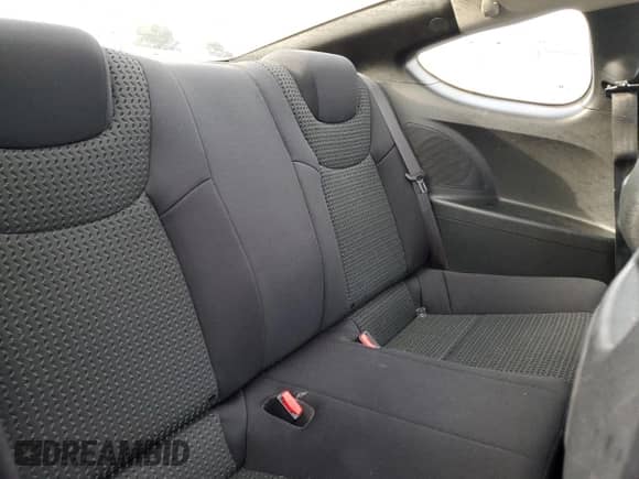 2011 Hyundai Genesis Coupe with VIN KMHHT6KD6BU049353, listed as a Copart auction lot 82494904 with 162,839 mi miles and Salvage title. Bid and sale history available at DreamBid. Image 10.