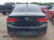 ✅ 2018 Kia Rio S • VIN: 3KPA24AB5JE120634 • Lot: 42203883. Wystawiony na IAAI z przebiegiem 99 085 mil. Bezpłatny archiwum sprzedaży aukcyjnych z USA i szczegółowy raport historii pojazdu na DreamBid. Zdjęcie 16.