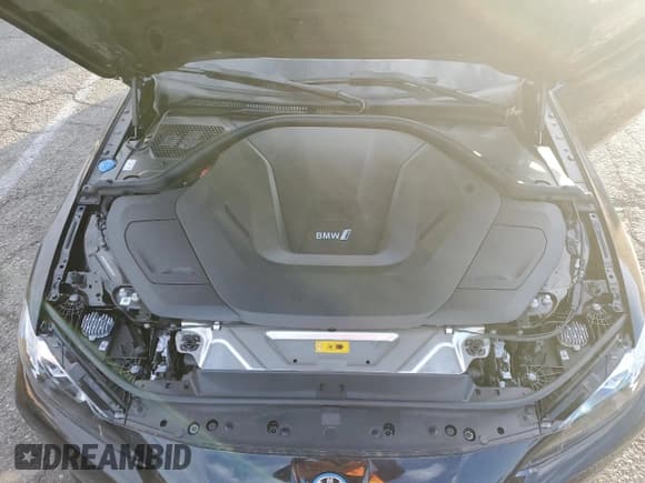 ✅ 2023 BMW i4 eDrive40 • VIN: WBY73AW06PFR11815 • Lot: 73943643. Wystawiony na Copart z przebiegiem 5 262 mil. Bezpłatny archiwum sprzedaży aukcyjnych z USA i szczegółowy raport historii pojazdu na DreamBid. Zdjęcie 11.