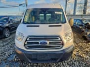 ✅ 2019 Ford Transit Passenger XL • VIN: 1FBZX2CM0KKB21944 • Lot: 94648125. Wystawiony na Copart z przebiegiem 256 563 mil. Bezpłatny archiwum sprzedaży aukcyjnych z USA i szczegółowy raport historii pojazdu na DreamBid. Zdjęcie 5.