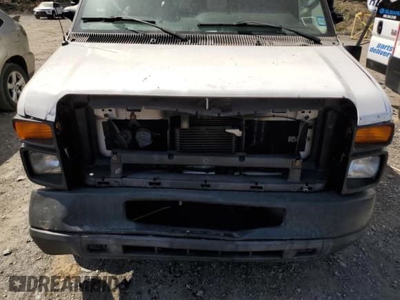 ✅ 2011 Ford Econoline Cargo Commercial • VIN: 1FTSS3EL4BDA18701 • Лот: 52990695. Опубликован ранее на Copart с пробегом Не указан. Бесплатный доступ к архиву аукционных продаж из США и подробный отчёт об истории автомобиля на DreamBid. Изображение 12.