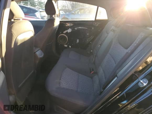 2019 Hyundai Ioniq с VIN KMHC65LD1KU172925, выставлен на аукционе Copart как лот 41820924 с пробегом 61 092 миль миль и Списание • Salvage title. История ставок и продаж доступна на DreamBid. Изображение 10.