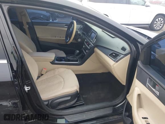 ✅ 2018 Hyundai Sonata SE • VIN: 5NPE24AF0JH666953 • Лот: 41487620. Опубликован ранее на IAAI с пробегом 99 411 миль. Бесплатный доступ к архиву аукционных продаж из США и подробный отчёт об истории автомобиля на DreamBid. Изображение 5.