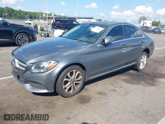✅ 2018 Mercedes-Benz C 300 • VIN: 55SWF4KB4JU248039 • Lot: 42788782. Listed on IAAI with 86,104 mi. Free auction sales archive from the USA and detailed vehicle history report at DreamBid. Image 17.