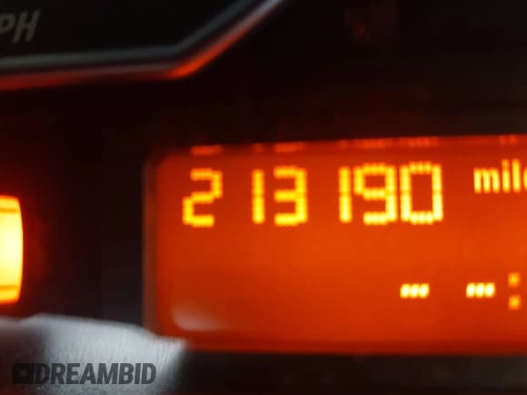 ✅ 2002 BMW 3 Series 330Ci • VIN: WBABN53402JU28411 • Lot: 43877554. Listed on IAAI with 213,190 mi. Free auction sales archive from the USA and detailed vehicle history report at DreamBid. Image 10.