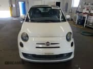 ✅ 2013 FIAT 500 Turbo • VIN: 3C3CFFHH1DT554010 • Lot: 69042525. Wystawiony na Copart z przebiegiem 123 239 mil. Bezpłatny archiwum sprzedaży aukcyjnych z USA i szczegółowy raport historii pojazdu na DreamBid. Zdjęcie 5.