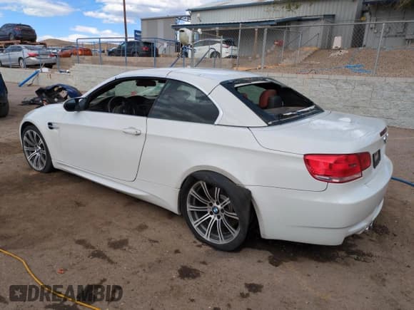 ✅ 2009 BMW M3 • VIN: WBSWL93559P332185 • Lot: 52967945. Listed on Copart with 155,839 mi. Free auction sales archive from the USA and detailed vehicle history report at DreamBid. Image 2.