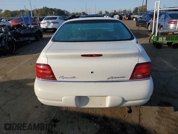 ✅ 1997 Plymouth Breeze • VIN: 1P3EJ46X9VN664404 • Lot: 76341454. Wystawiony na Copart z przebiegiem 88 849 mil. Bezpłatny archiwum sprzedaży aukcyjnych z USA i szczegółowy raport historii pojazdu na DreamBid. Zdjęcie 6.