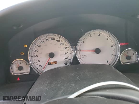 ✅ 2006 Saturn VUE • VIN: 5GZCZ33D46S897340 • Лот: 70363165. Опубликован ранее на Copart с пробегом 178 320 миль. Бесплатный доступ к архиву аукционных продаж из США и подробный отчёт об истории автомобиля на DreamBid. Изображение 9.