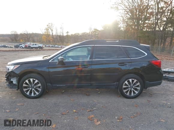 ✅ 2017 Subaru Outback Limited • VIN: 4S4BSENC0H3365836 • Lot: 43676406. Listed on IAAI with 143,101 mi. Free auction sales archive from the USA and detailed vehicle history report at DreamBid. Image 15.