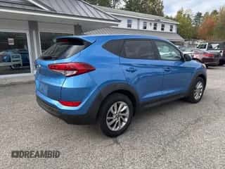 2016 Hyundai Tucson SE with VIN KM8J23A40GU097085, listed as a IAAI auction lot 43482070 with 142,551 mi miles and . Bid and sale history available at DreamBid. Image 4.