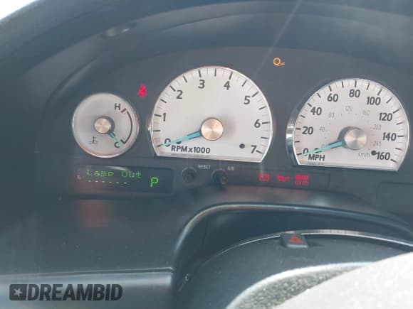 ✅ 2003 Ford Thunderbird Deluxe • VIN: 1FAHP60AX3Y112875 • Лот: 41965545. Опубликован ранее на IAAI с пробегом Не указан. Бесплатный доступ к архиву аукционных продаж из США и подробный отчёт об истории автомобиля на DreamBid. Изображение 7.