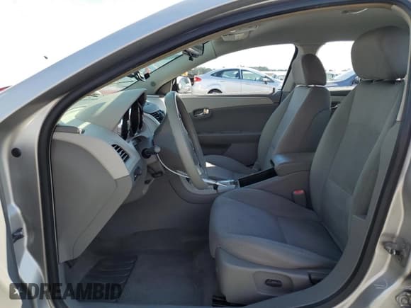 ✅ 2008 Chevrolet Malibu 1LT • VIN: 1G1ZH57B58F226282 • Lot: 76185234. Listed on Copart with 104,018 mi. Free auction sales archive from the USA and detailed vehicle history report at DreamBid. Image 7.