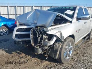 ✅ 2019 Ram 1500 Express • VIN: 1C6RR6KT7KS538894 • Lot: 43361643. Wystawiony na IAAI z przebiegiem 57 184 mil. Bezpłatny archiwum sprzedaży aukcyjnych z USA i szczegółowy raport historii pojazdu na DreamBid. Zdjęcie 6.