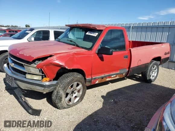✅ 1997 Chevrolet Silverado 1500 • VIN: 1GCEK14R4VZ114570 • Lot: 82647415. Listed on Copart with 171,514 mi. Free auction sales archive from the USA and detailed vehicle history report at DreamBid. Image 1.
