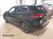 ✅ 2018 Nissan Rogue S • VIN: JN8AT2MV7JW342349 • Lot: 42860138. Wystawiony na IAAI z przebiegiem 72 497 mil. Bezpłatny archiwum sprzedaży aukcyjnych z USA i szczegółowy raport historii pojazdu na DreamBid. Zdjęcie 3.