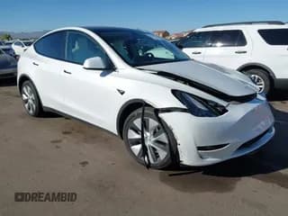 ✅ 2023 Tesla Model Y Long Range • VIN: 7SAYGDEE1PF826879 • Lot: 43393771. Wystawiony na IAAI z przebiegiem 35 091 mil. Bezpłatny archiwum sprzedaży aukcyjnych z USA i szczegółowy raport historii pojazdu na DreamBid. Zdjęcie 1.