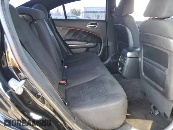 2012 Dodge Charger SE z VIN 2C3CDXBGXCH197655, wystawiony jako Copart lot #82425155 z przebiegiem 180 152 mil mil oraz Szkoda całkowita • Salvage title. Historia ofert i sprzedaży dostępna na DreamBid. Obrazek 10.