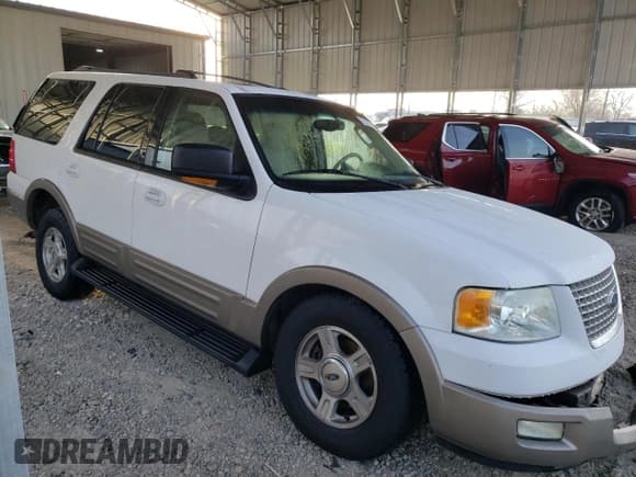 ✅ 2003 Ford Expedition Eddie Bauer • VIN: 1FMFU18L63LA71267 • Lot: 85101274. Listed on Copart with 315,402 mi. Free auction sales archive from the USA and detailed vehicle history report at DreamBid. Image 4.