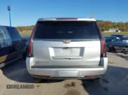 ✅ 2020 Cadillac Escalade Luxury • VIN: 1GYS4BKJXLR110594 • Лот: 43580949. Опубликован ранее на IAAI с пробегом 74 126 миль. Бесплатный доступ к архиву аукционных продаж из США и подробный отчёт об истории автомобиля на DreamBid. Изображение 16.
