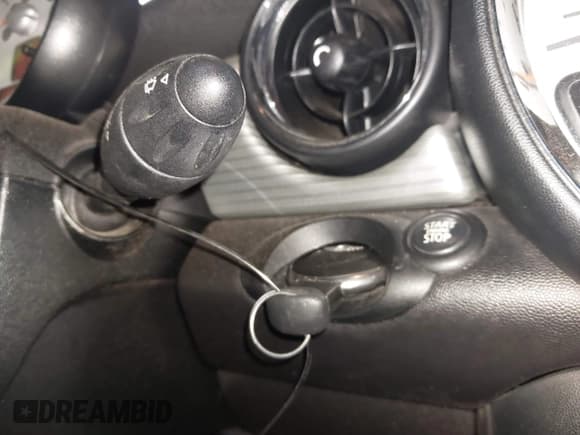 ✅ 2013 MINI Convertible • VIN: WMWZN3C52DT265876 • Лот: 43781528. Опубликован ранее на IAAI с пробегом 121 319 миль. Бесплатный доступ к архиву аукционных продаж из США и подробный отчёт об истории автомобиля на DreamBid. Изображение 11.