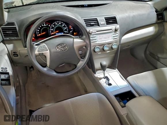 ✅ 2009 Toyota Camry LE • VIN: 4T1BE46K99U837941 • Lot: 93696465. Wystawiony na Copart z przebiegiem 97 672 mil. Bezpłatny archiwum sprzedaży aukcyjnych z USA i szczegółowy raport historii pojazdu na DreamBid. Zdjęcie 8.