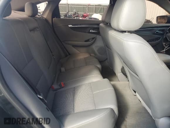 ✅ 2018 Chevrolet Impala LT • VIN: 2G1105S30J9132541 • Лот: 73311444. Опубликован ранее на Copart с пробегом 151 022 миль. Бесплатный доступ к архиву аукционных продаж из США и подробный отчёт об истории автомобиля на DreamBid. Изображение 10.