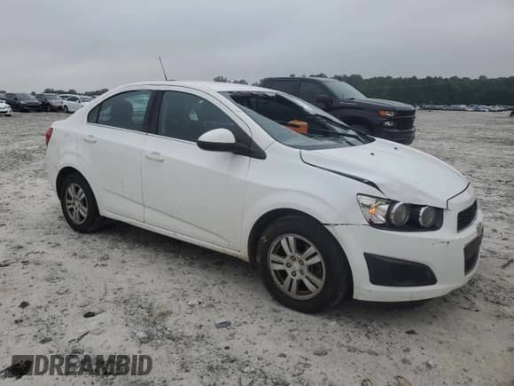 2015 Chevrolet Sonic LT z VIN 1G1JC5SHXF4103013, wystawiony jako Copart lot #71414114 z przebiegiem 169 575 mil mil oraz Szkoda całkowita • Salvage title. Historia ofert i sprzedaży dostępna na DreamBid. Obrazek 4.